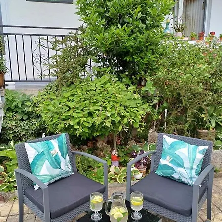 Amirov Garden - Free Parking & Free Area קרנבו