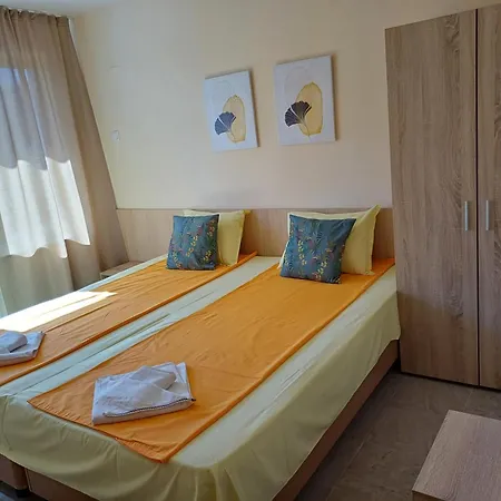 Amirov Garden - Free Parking & Free Area 3*