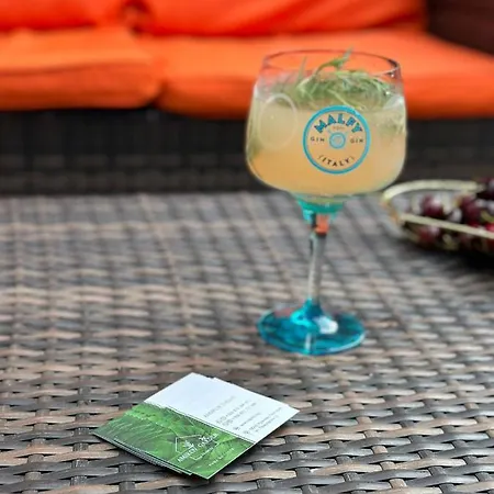 Amirov Garden - Free Parking & Free Area 3*