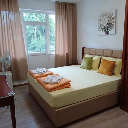 Amirov Garden - Free Parking & Free Area Kranevo