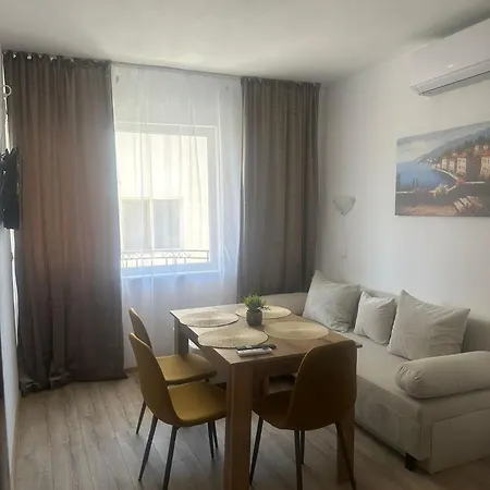 Amirov Garden - Free Parking & Free Area 3* Kranevo